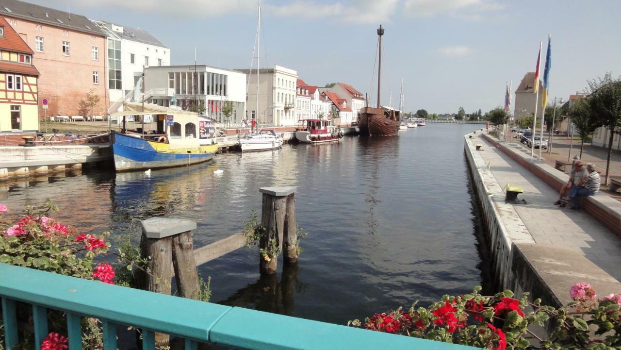 Fewo "Hafenblick" Ueckermünde Kültér fotó