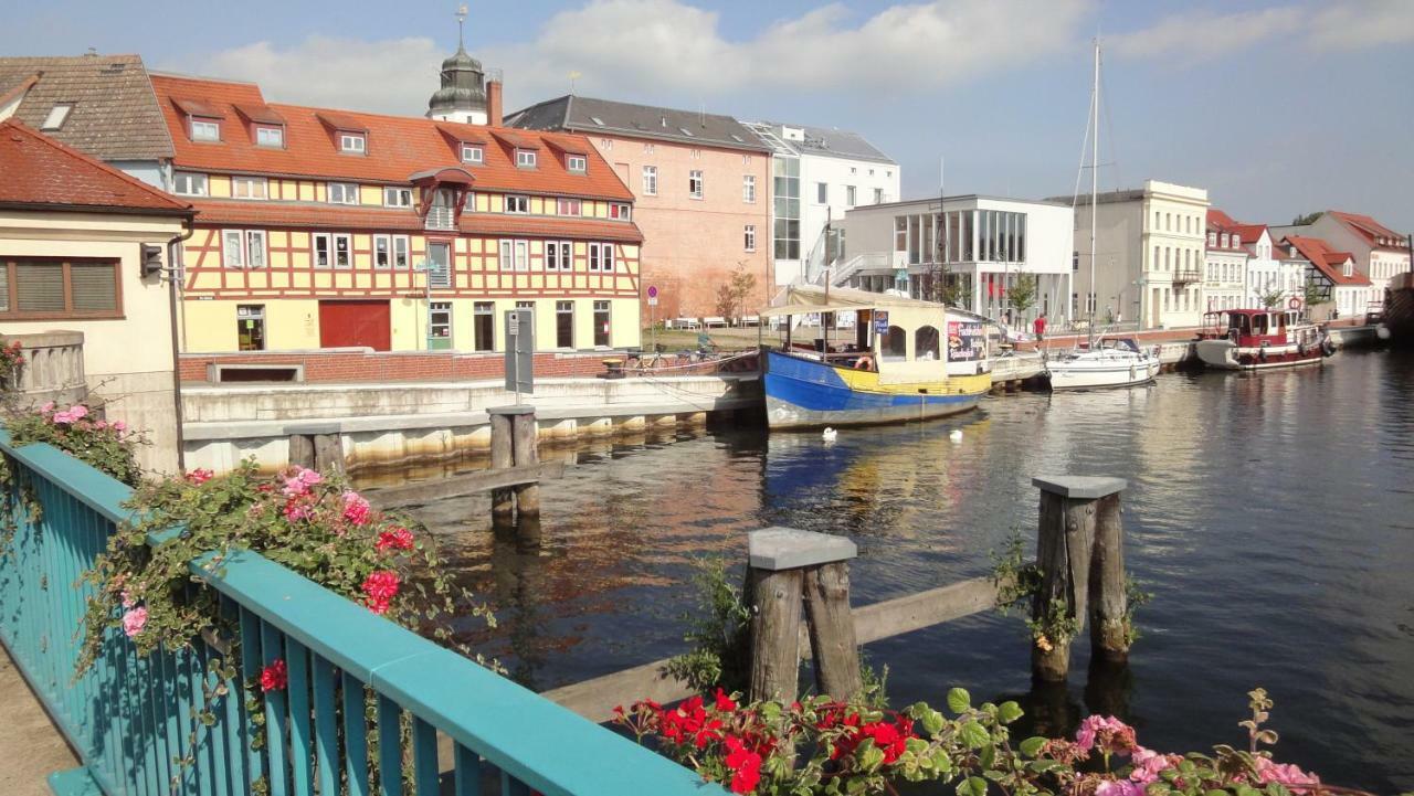 Fewo "Hafenblick" Ueckermünde Kültér fotó
